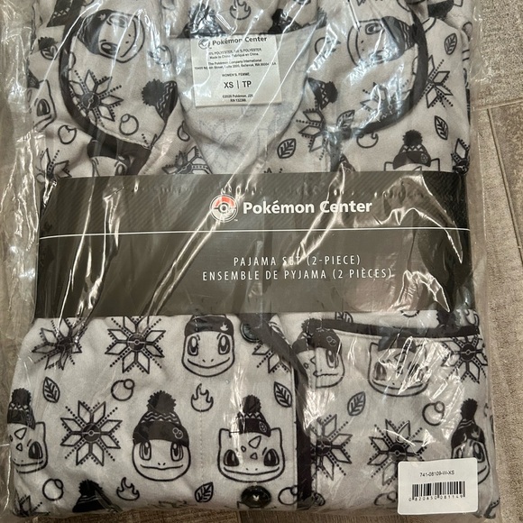 NWT Women’s Pokemon Flannel Pajama Set- size Xs - Picture 5 of 8